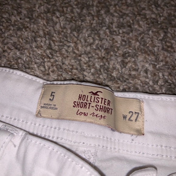 Cute short shorts - Picture 3 of 3